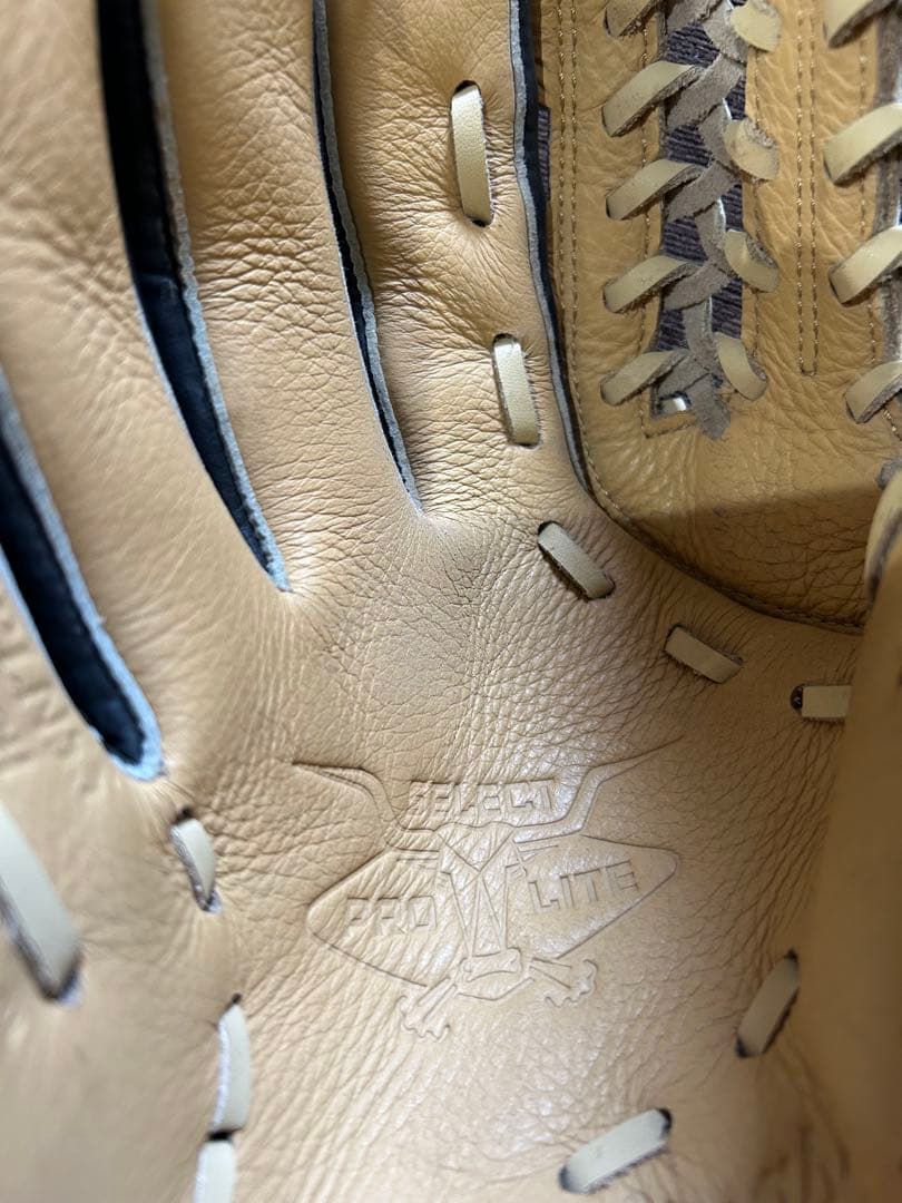 ローリングス 野球グローブ ベージュ/黒　左投げ