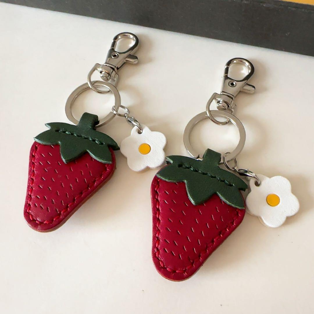 革のキーホルダー