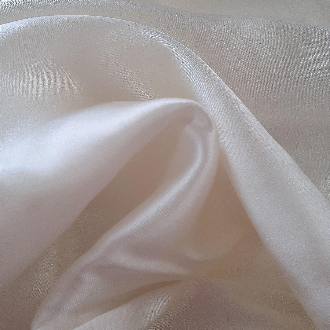 シルク100%パジャマワンピースとシルクパジャマ２点、最高級クラス絹