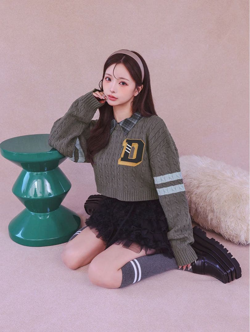 ダーリッチ カレッジワッペンショートニットトップス GRY