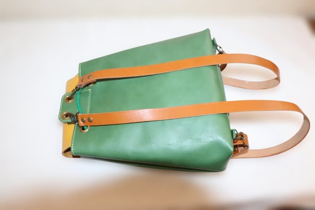 R8 1011　リュックサック