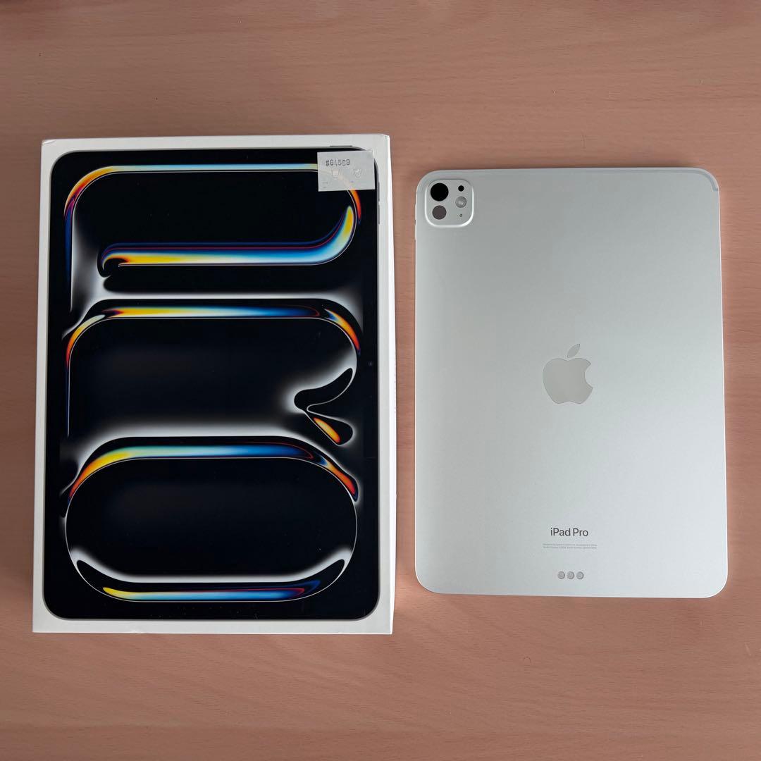 【美品】 iPad Pro M4 256GB シルバー 11インチ