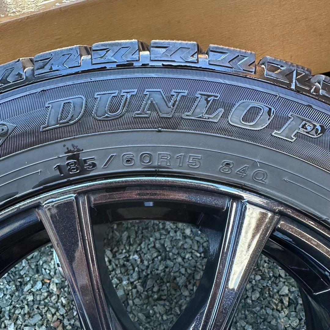 [送料込]スタッドレスタイヤホイールセット15インチダンロップ シエンタ