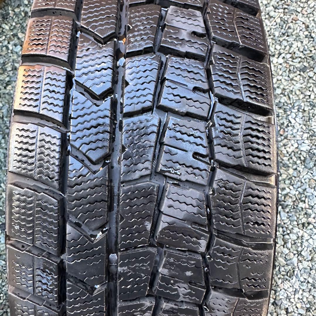 [送料込]スタッドレスタイヤホイールセット15インチダンロップ シエンタ