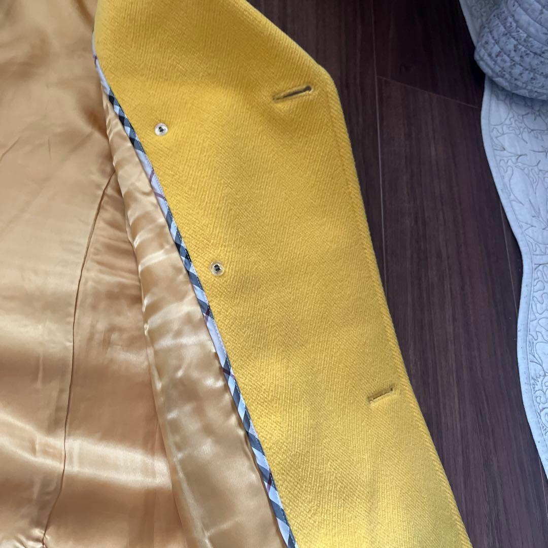 バーバリー厚手の黄色ダブルハーフコート