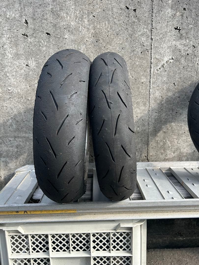 25年製！ダンロップ TT93GP ミニバイクタイヤ　12インチ