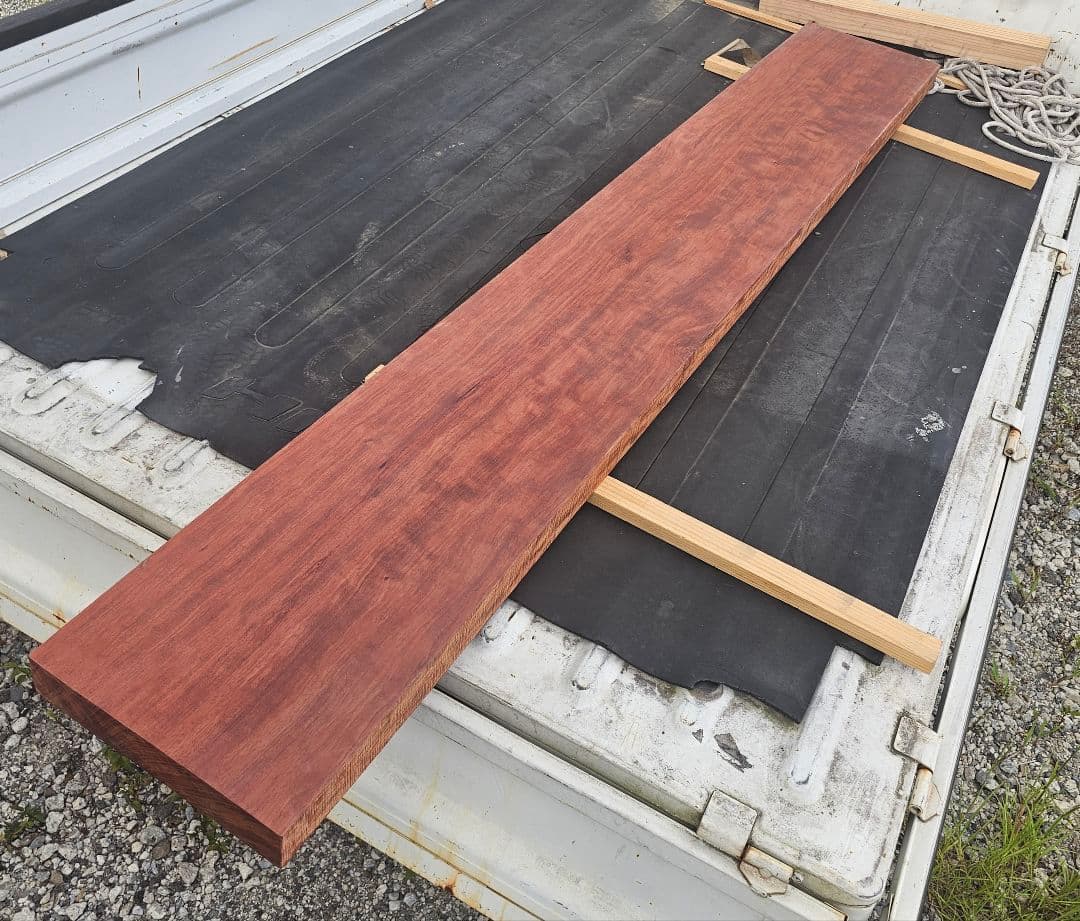 ブビンガ　カウンター　ベンチ　杢　一枚板　テーブル　ウォールナット　栃　楠