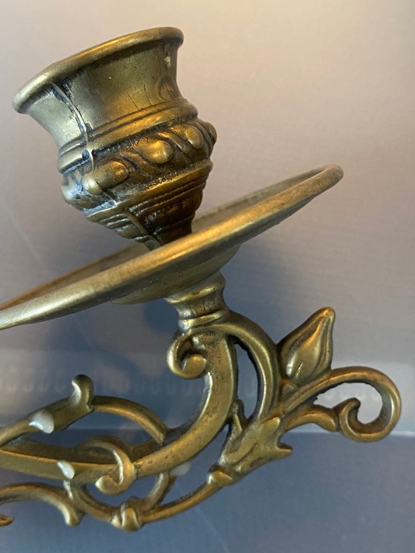 イギリスアンティーク真鍮製装飾キャンドルホルダー