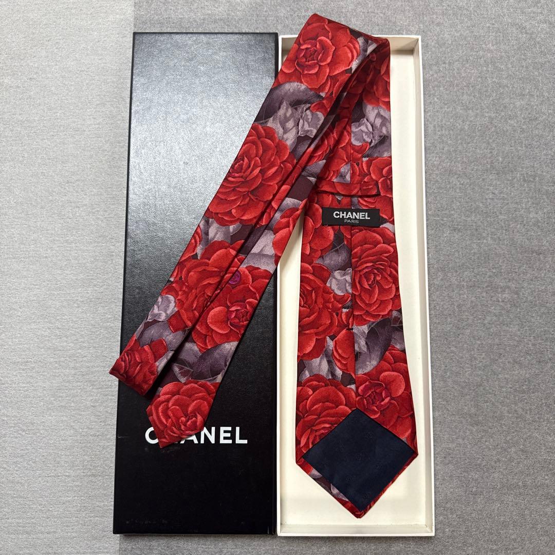 美品　シャネル　ネクタイ　赤　薔薇　花柄　総柄　派手　結婚式