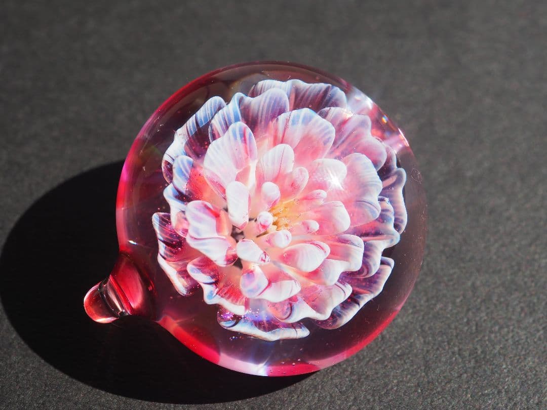 ꫛꫀꪝ硝子の髪飾り★ポンポネグラス★ヘアゴム 「想像の花」pink