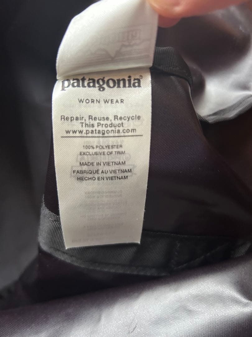 patagonia ボストンバッグ 黒　50〜60Ｌ
