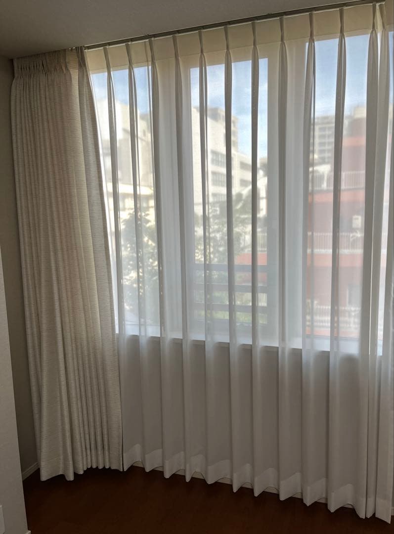 KEYUKA ホワイト プリーツカーテン　４枚セット