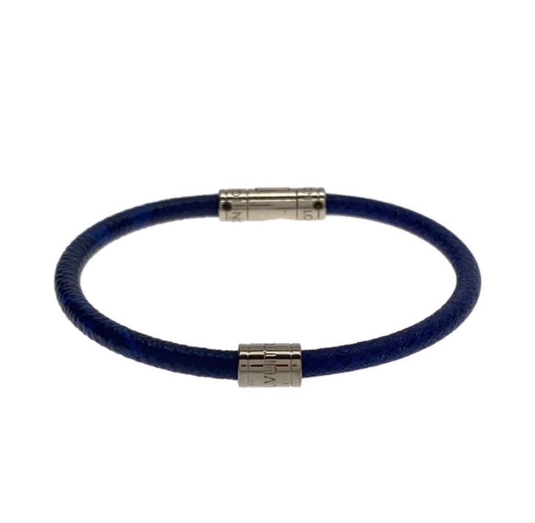 LOUIS VUITTON 青 レザーブレスレット・ネオスプリット