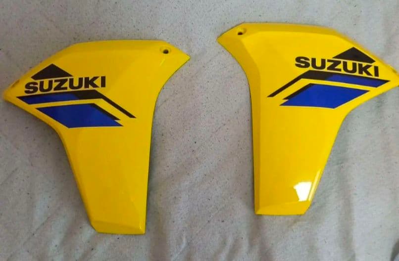 Vストローム250サイドカウル　2023年式用