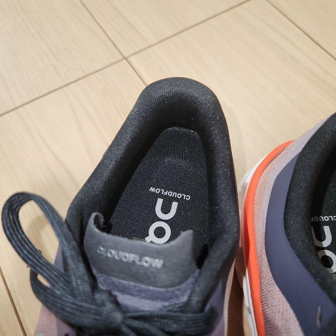 美品 On Cloudflow4 25cm ランニングシューズ