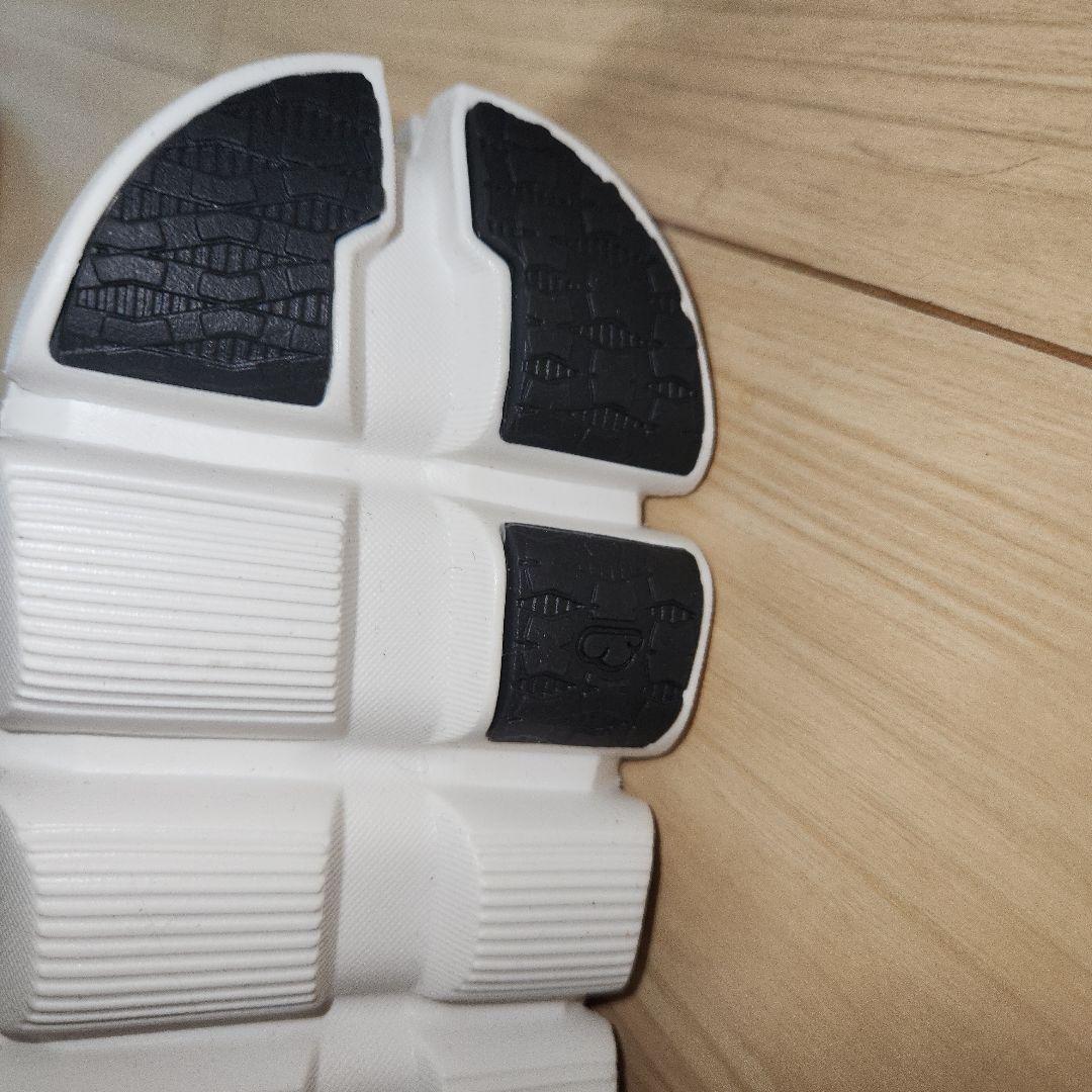 美品 On Cloudflow4 25cm ランニングシューズ