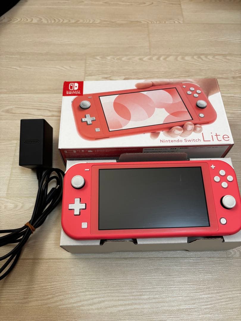 Nintendo Switch Lite コーラル　本体　箱付き　スイッチライト