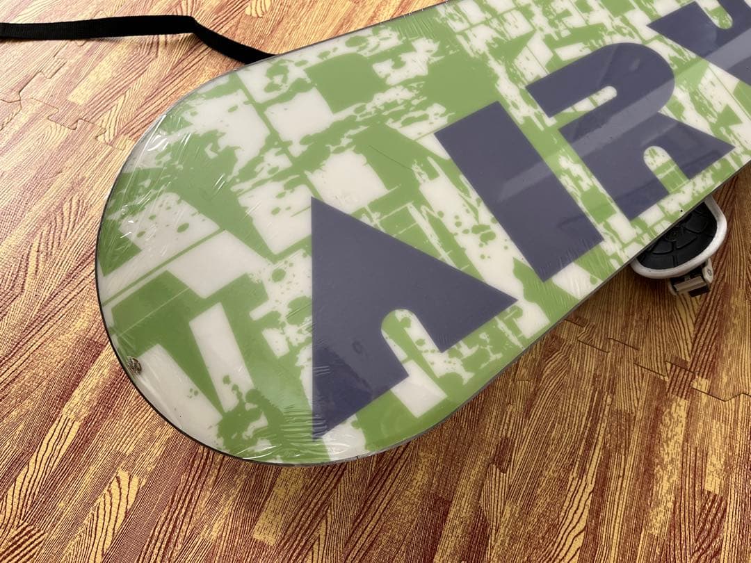 【カープ】スノーボード ビンディング セット 未使用品 （ケースおまけ）