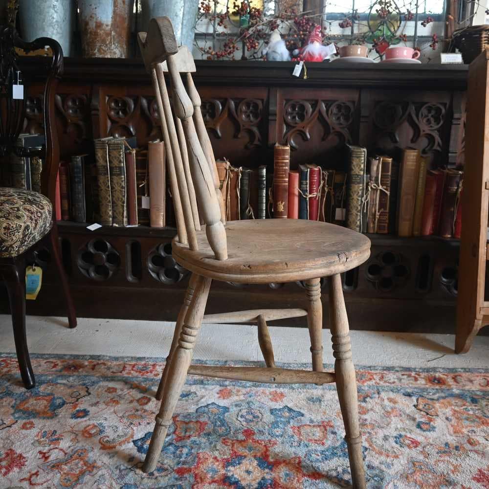 L3705-1-2 英国アンティーク アイベックスチェア キッチンチェア 剝離