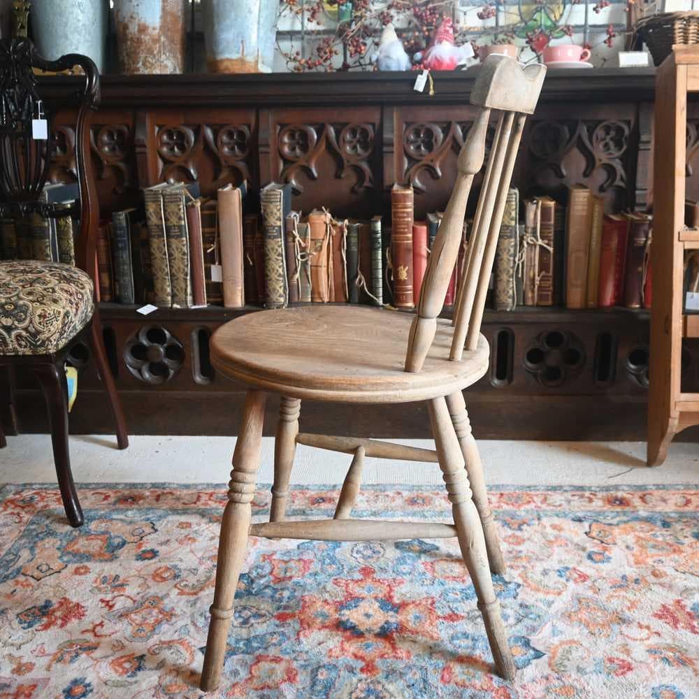 L3705-1-2 英国アンティーク アイベックスチェア キッチンチェア 剝離