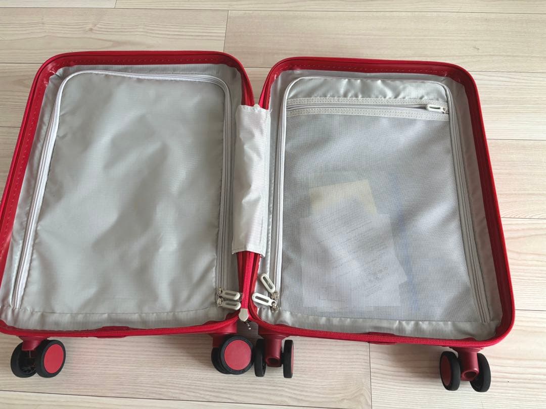 TRIO CARGO（カーゴ）　キャリーバッグ　フロントポケット　ブライトレッド