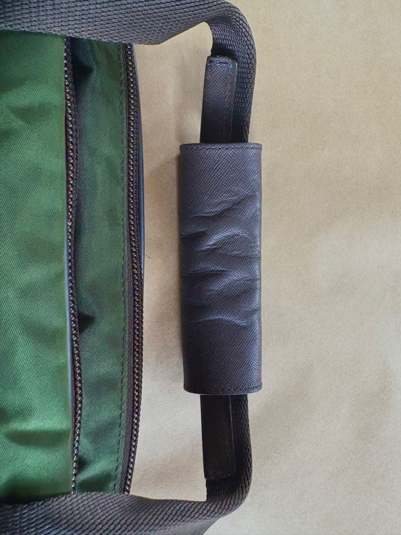 プラダ PRADA ボストンバッグ イタリア旅行直営店にて購入