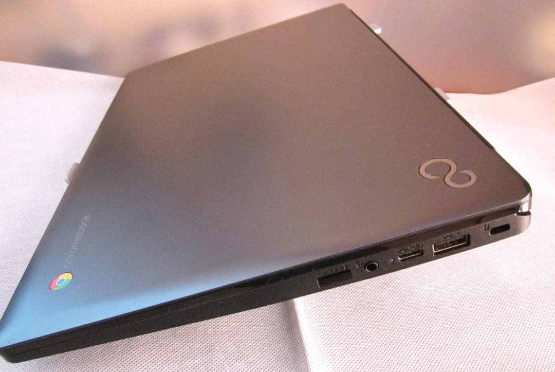 Chromebook本体 Fujitsu FMV Chormebook 14/F 8GB/128GB