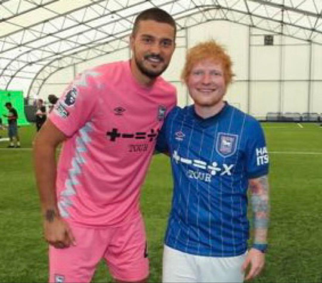 【超レア】ED SHEERAN(エド・シーラン)×IPSWICH公式ユニフォーム