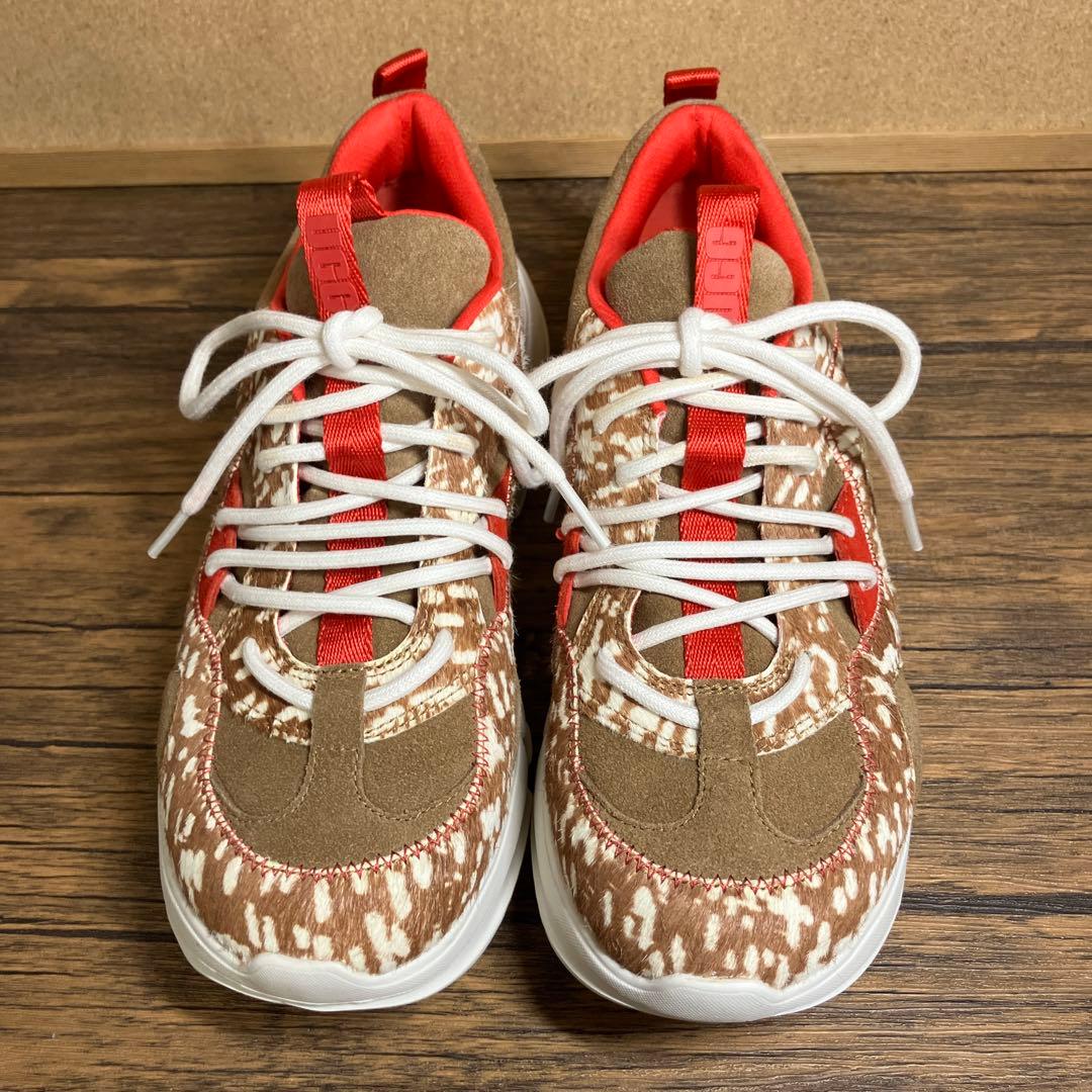 （K25928）★美品★ UGG アグ カレ レース スぺクル 23.5㎝