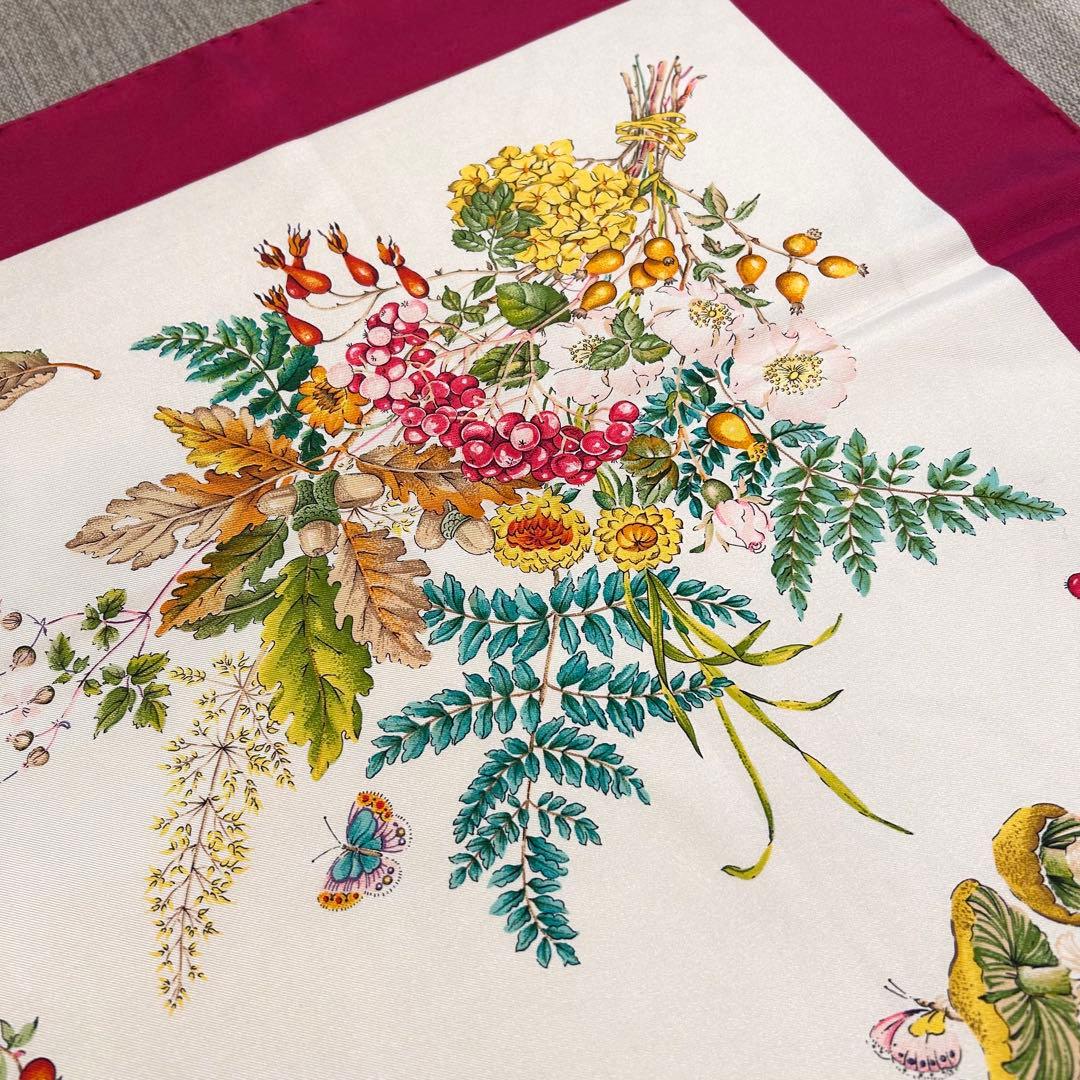 【極上美品】正規店購入品 グッチ フローラ柄 シルクスカーフ ヴィンテージ 綺麗