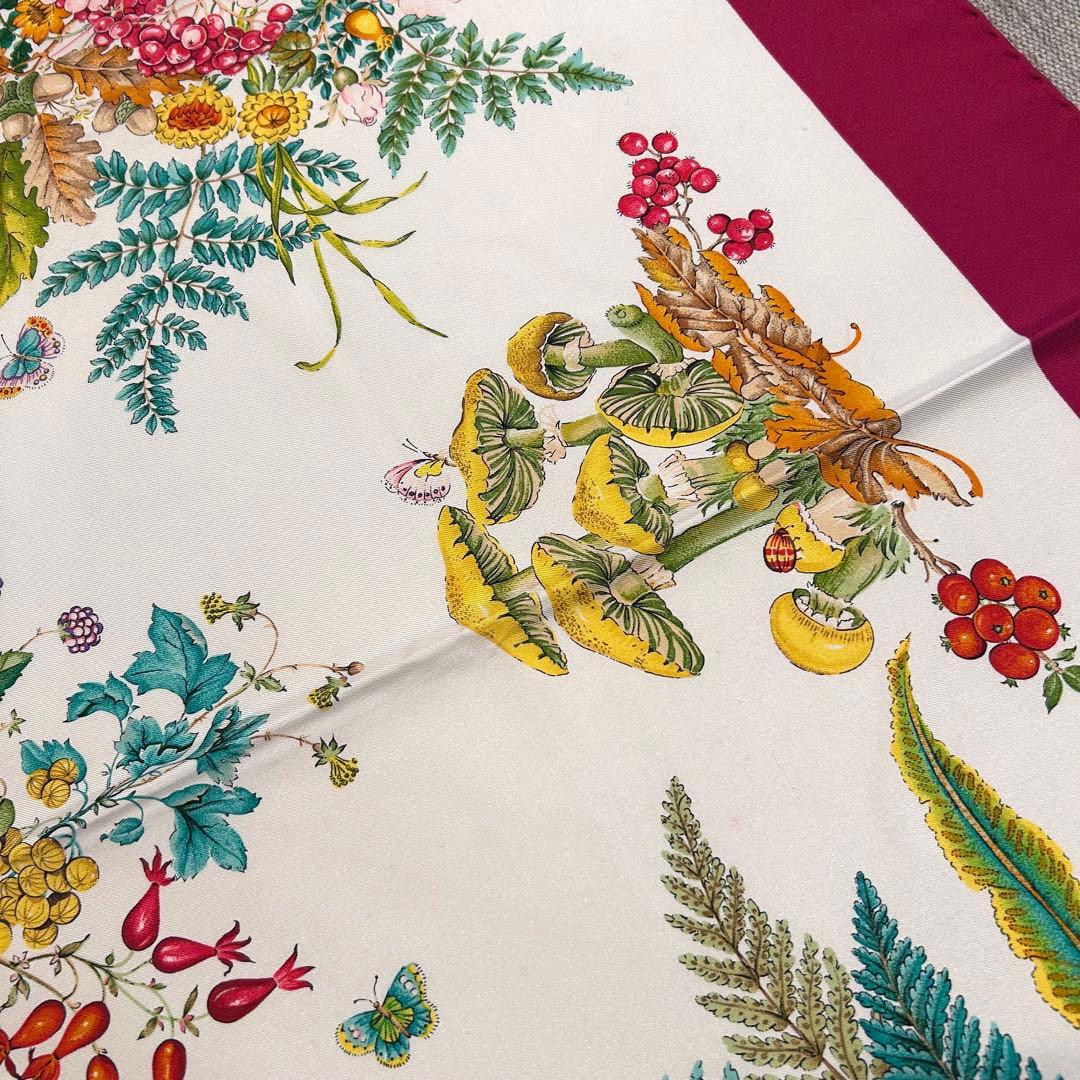 【極上美品】正規店購入品 グッチ フローラ柄 シルクスカーフ ヴィンテージ 綺麗
