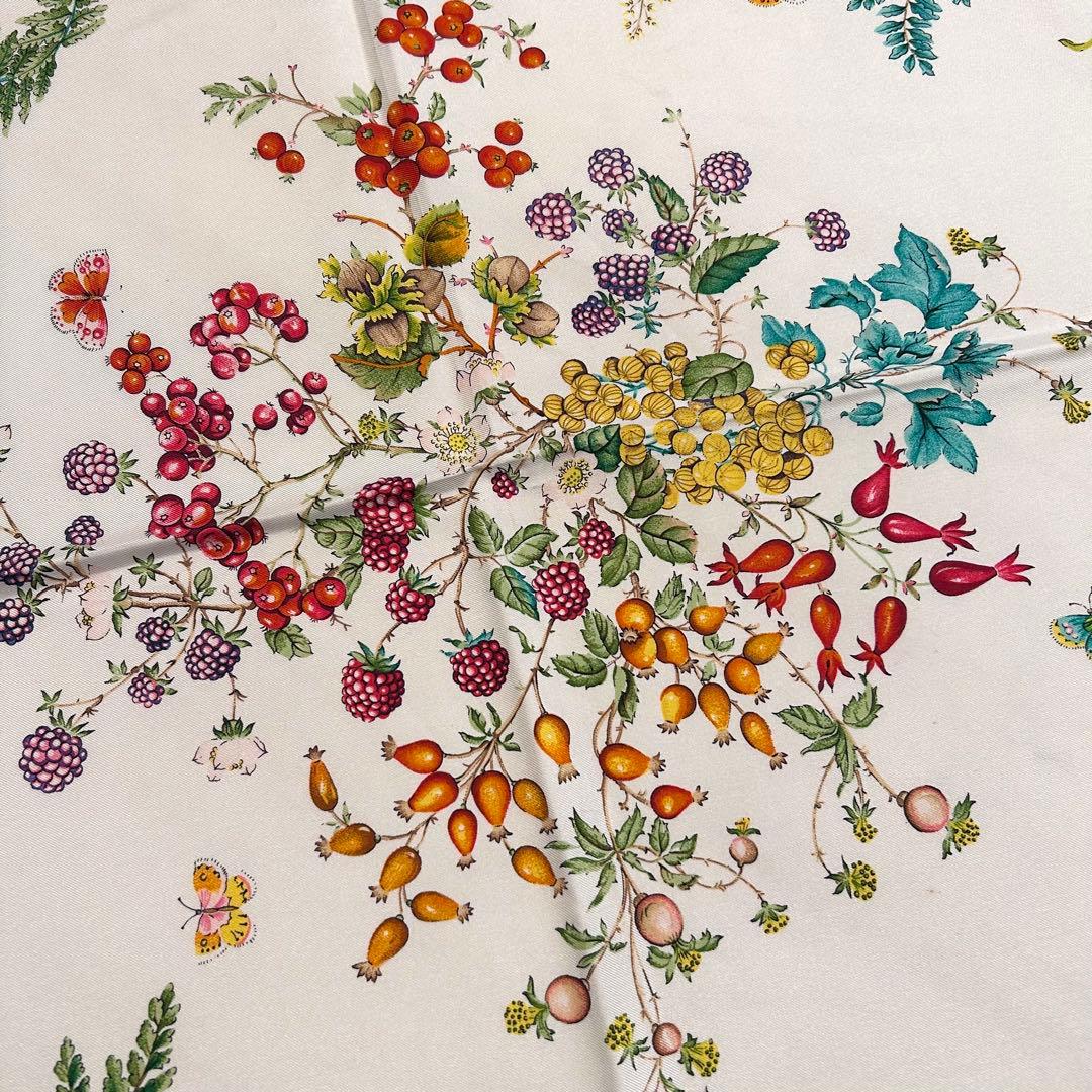 【極上美品】正規店購入品 グッチ フローラ柄 シルクスカーフ ヴィンテージ 綺麗