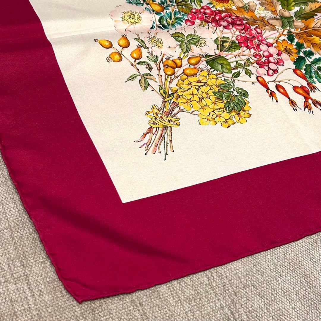 【極上美品】正規店購入品 グッチ フローラ柄 シルクスカーフ ヴィンテージ 綺麗