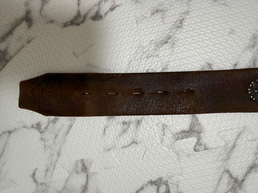 【36】HTC フラワー　スタッズベルト　黒