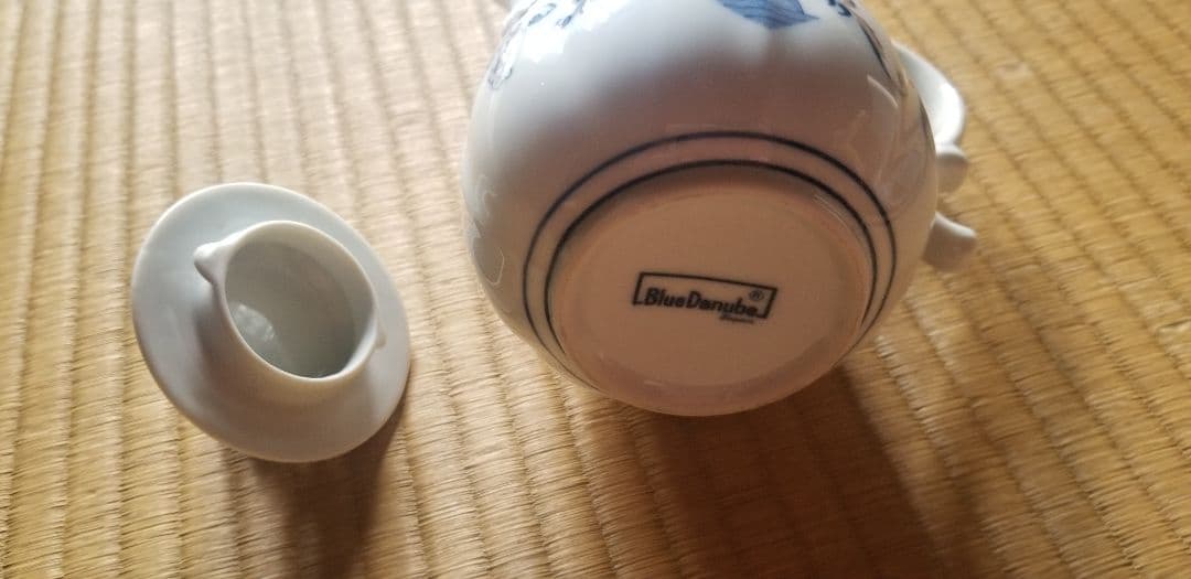 Blue Danube 花柄ポット