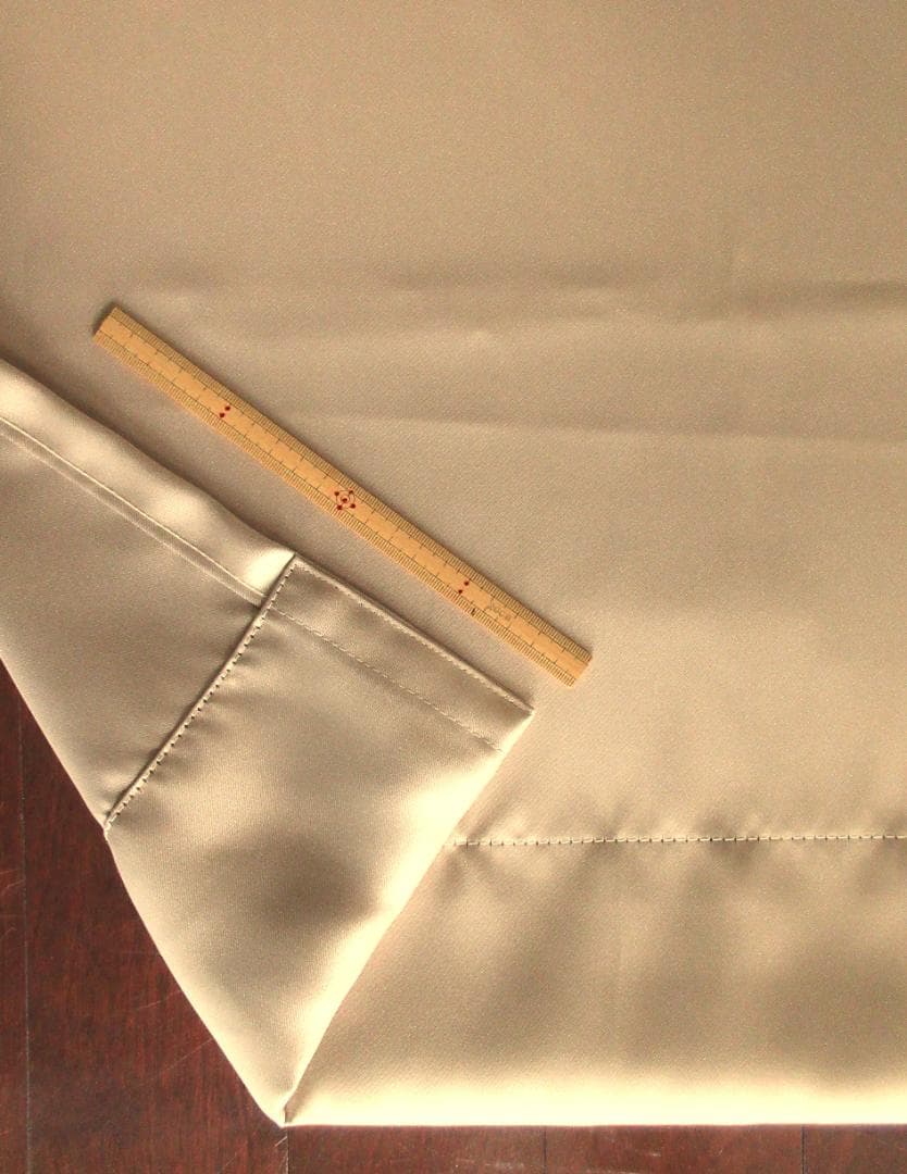 プロフィール★無地ドレープ(KM4017)と防炎レース(M127)の2組