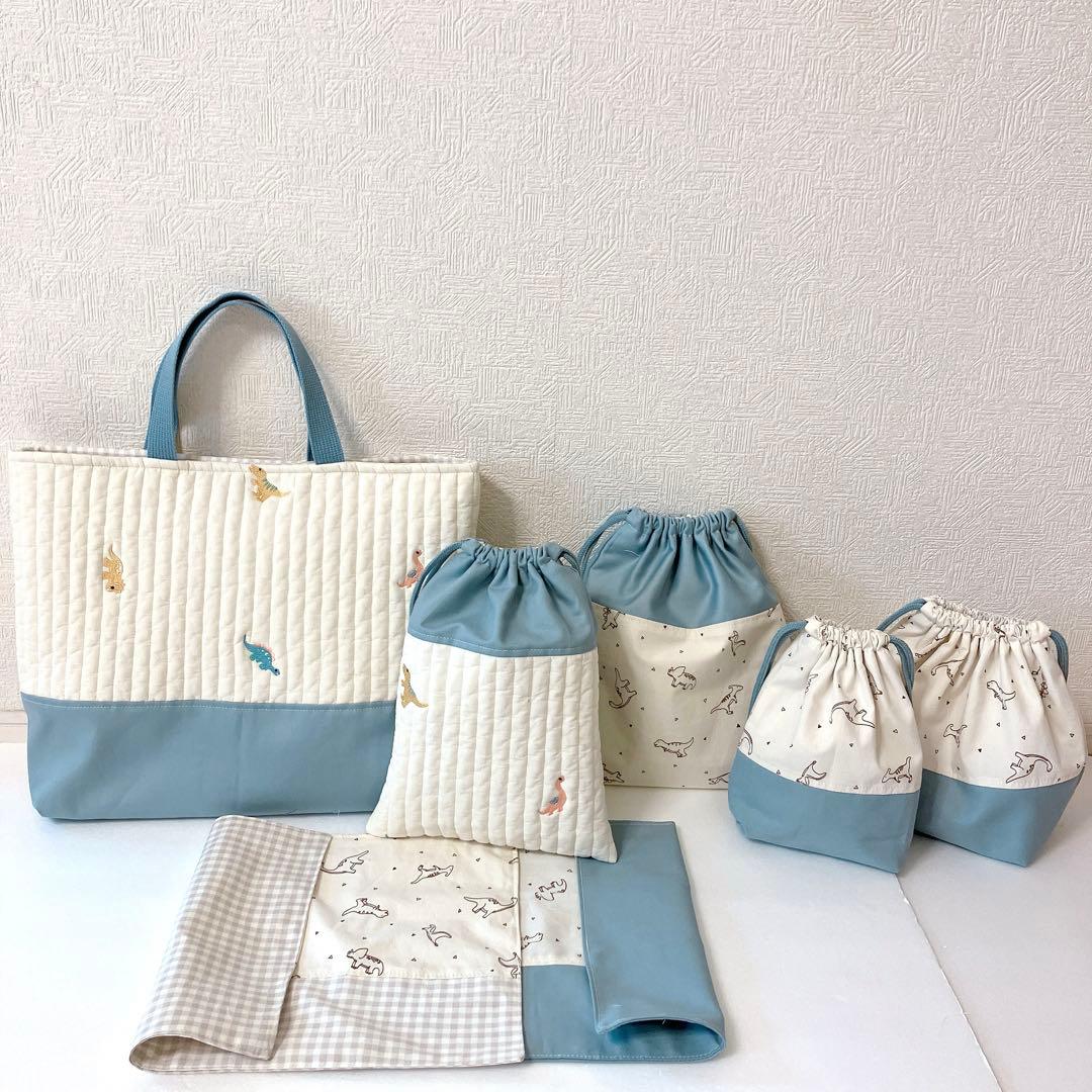 レッスンバッグ 巾着袋　お弁当袋　コップ袋　お着替え袋　ランチョンマット