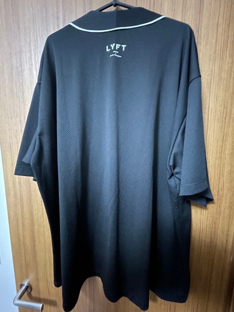 モモジリLYFT ブラック　ベースボールシャツ　XLサイズ　パンツ L