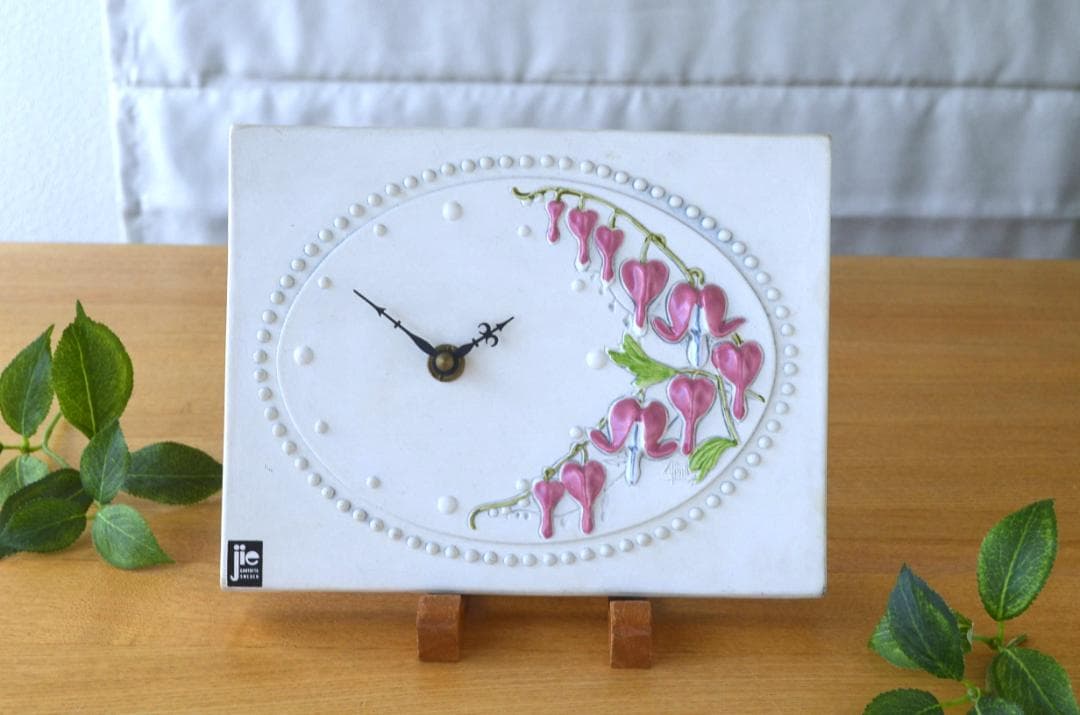 Jie Gantofta/ジィガントフタ●Aimo 壁掛け時計●ケマンソウ