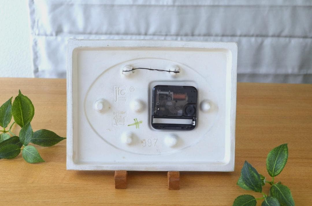 Jie Gantofta/ジィガントフタ●Aimo 壁掛け時計●ケマンソウ