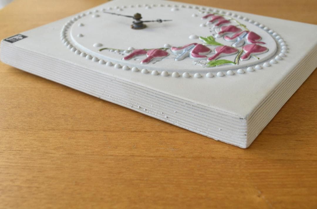 Jie Gantofta/ジィガントフタ●Aimo 壁掛け時計●ケマンソウ