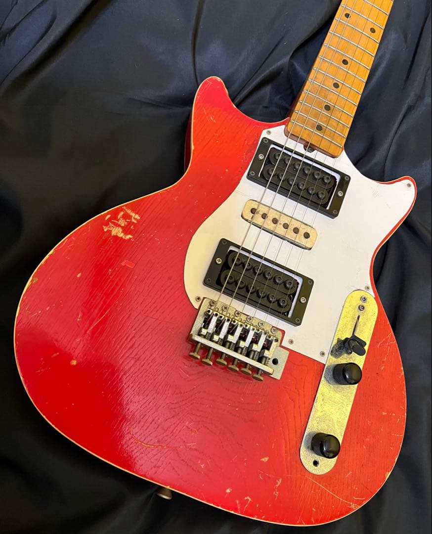 STRINGS & THINGS IN MEMPHIS Custom ケース付