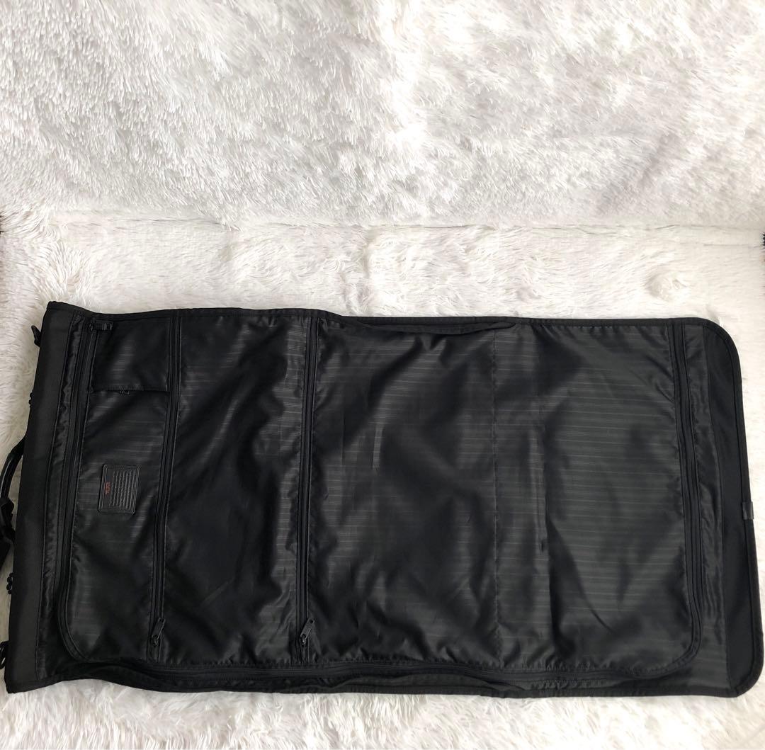 TUMIトゥミ ALPHA ガーメント バッグ トライフォールド キャリーオン