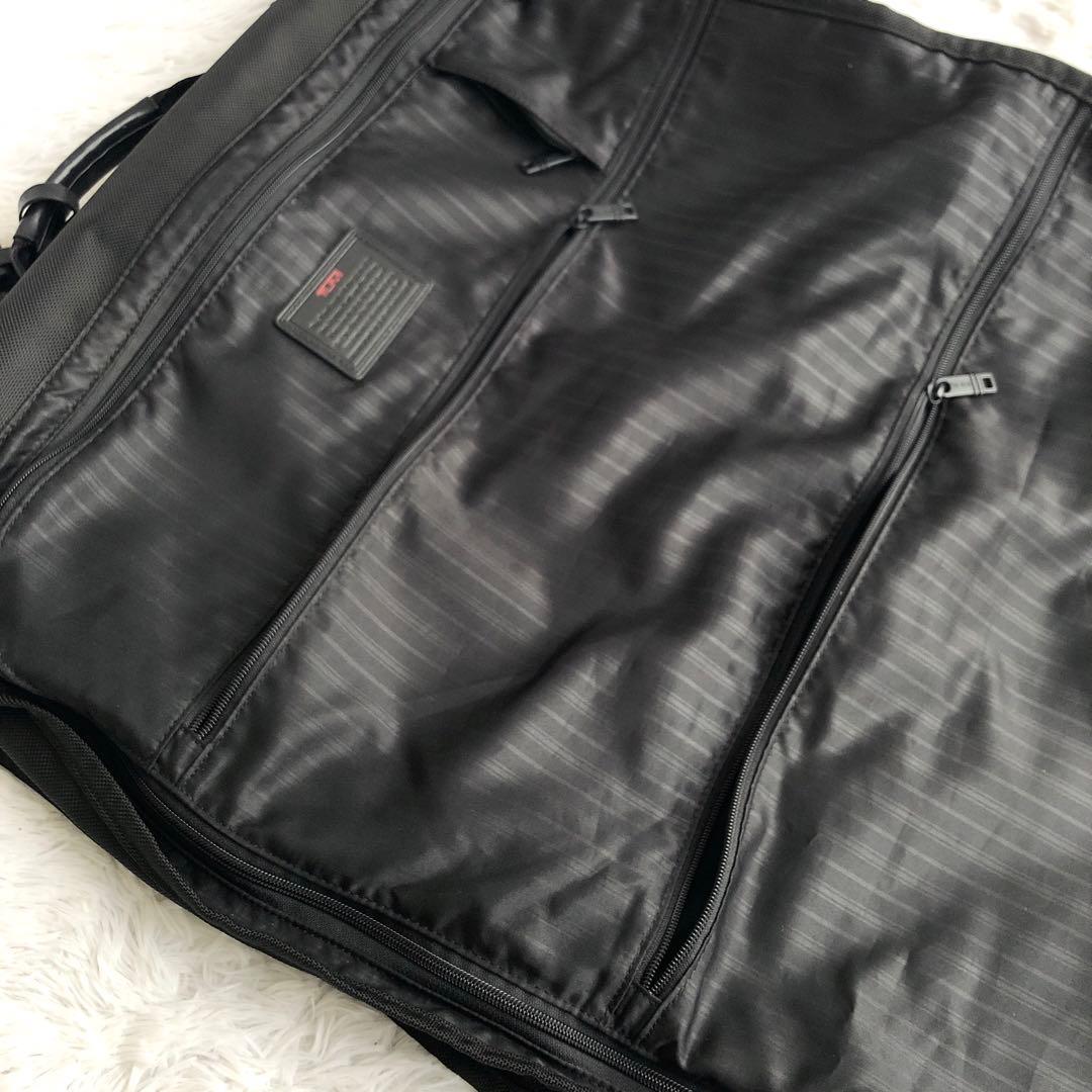 TUMIトゥミ ALPHA ガーメント バッグ トライフォールド キャリーオン