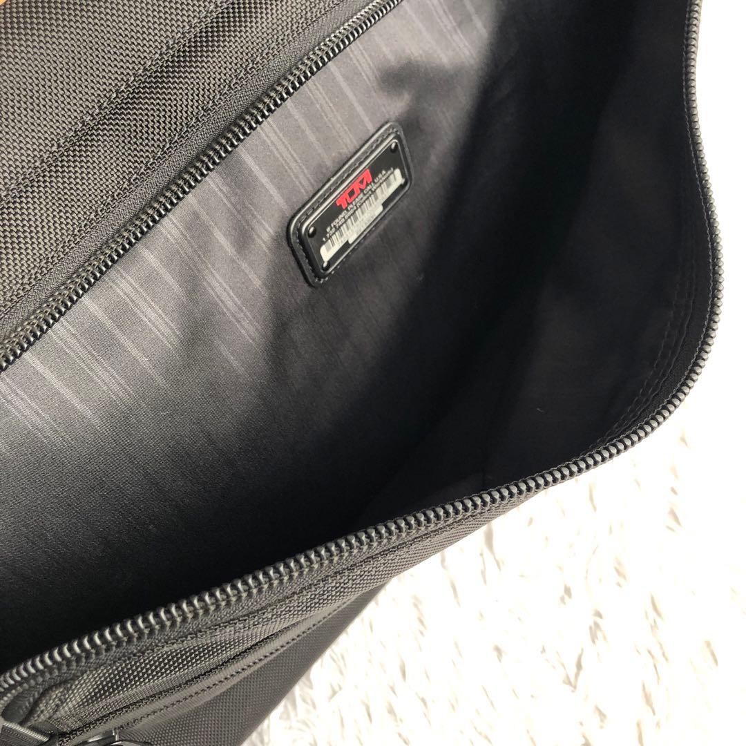 TUMIトゥミ ALPHA ガーメント バッグ トライフォールド キャリーオン