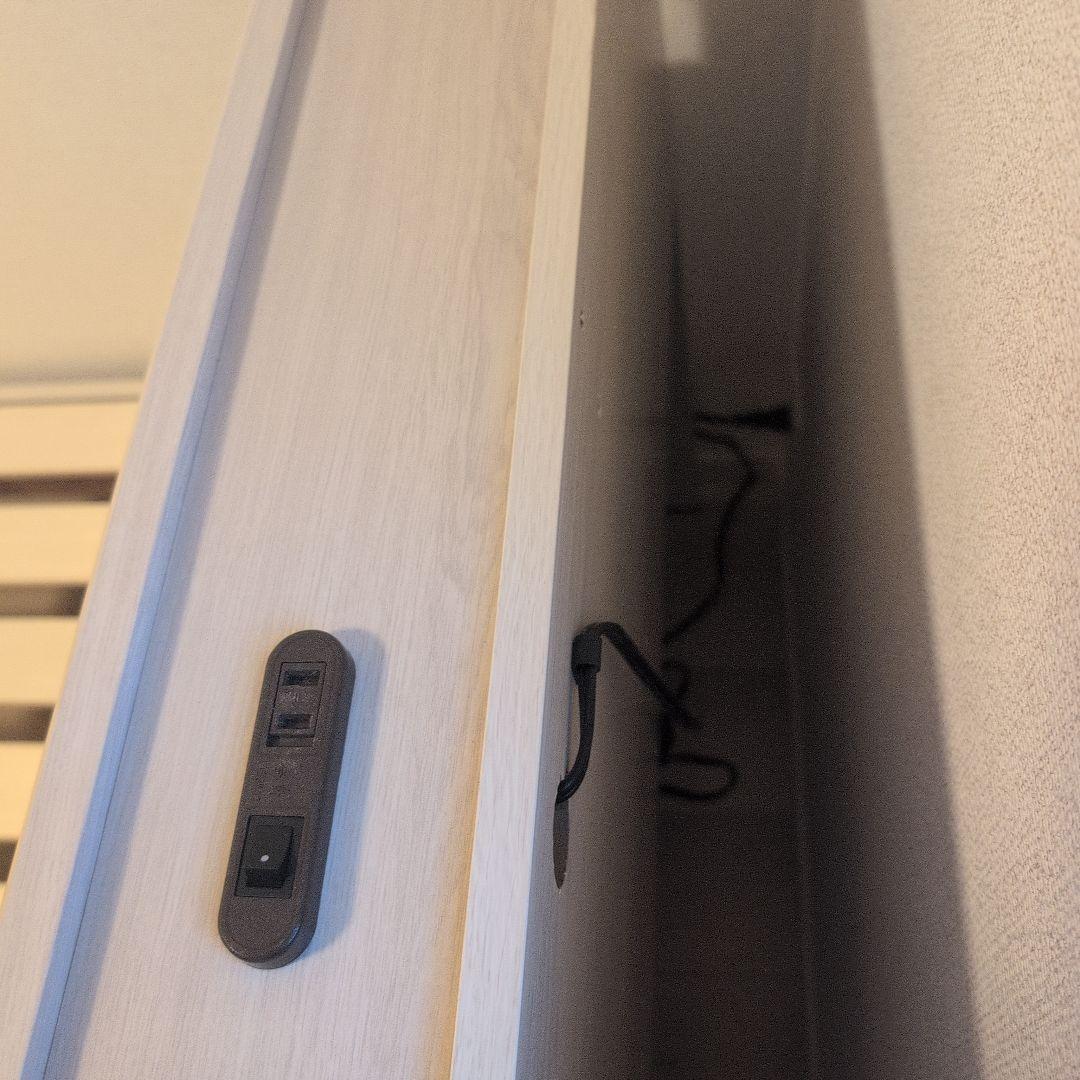 木製セミダブルベッドフレーム 照明付き1年半使用