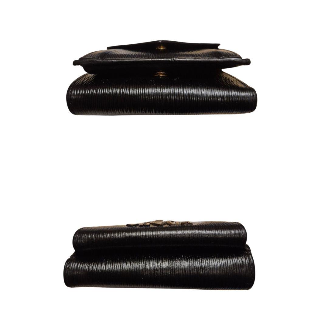 ＰＲＡＤＡ　プラダ　サフィアーノ　三つ折り財布 h