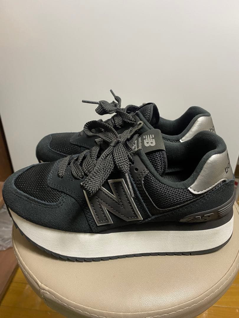 人気カラー‼️美品New Balance 574 ブラック 厚底スニーカー