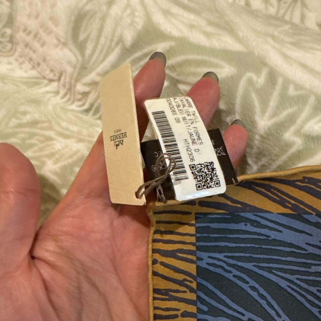 HERMESエルメス カレ90 大判スカーフ シルク100%