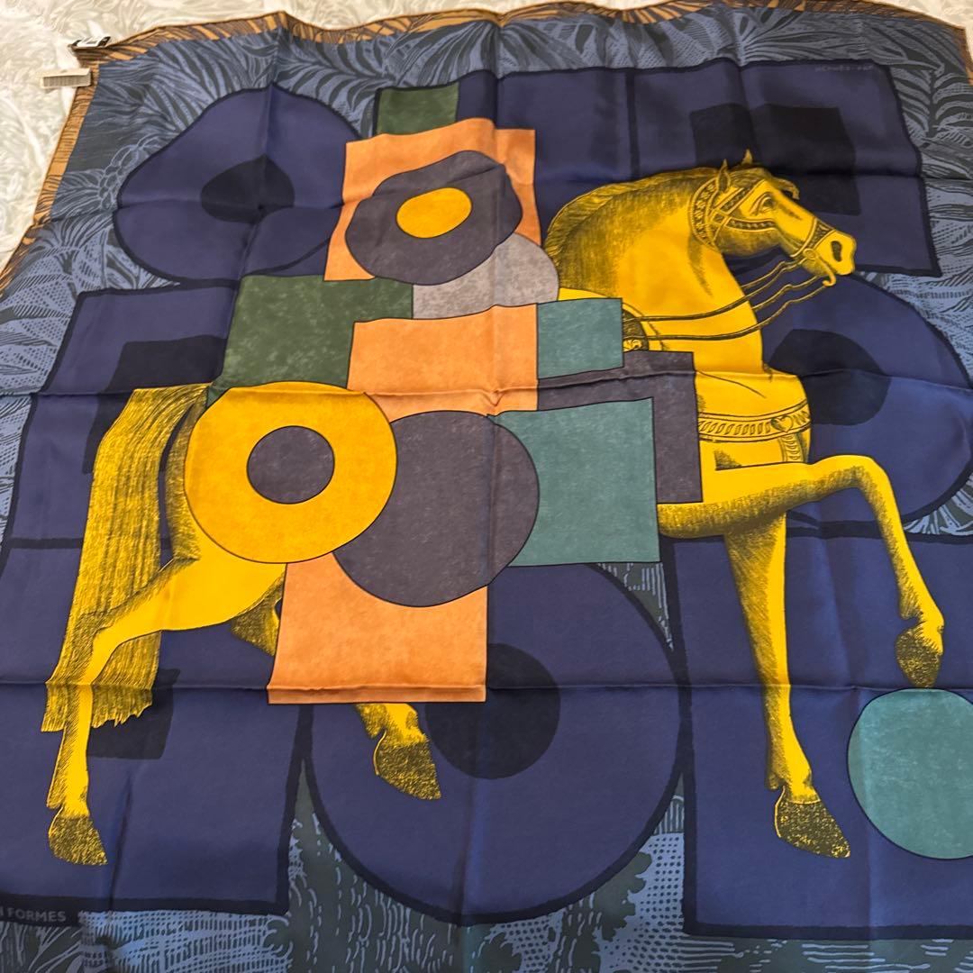 HERMESエルメス カレ90 大判スカーフ シルク100%